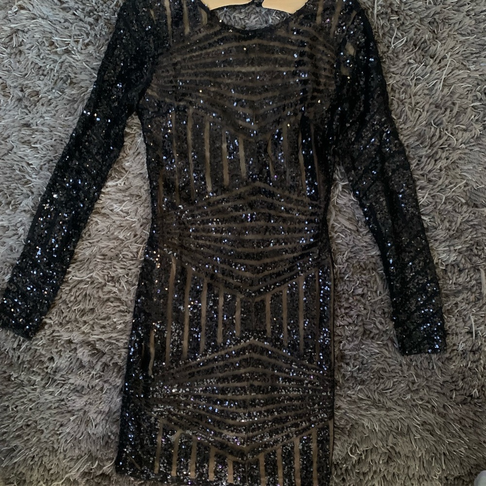 Black, back out, sequin, patterned dress - Picture 1 of 3